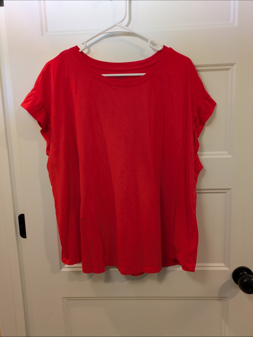 🔴 3/$15  crown & ivy Bright Red Short Sleeve Tee